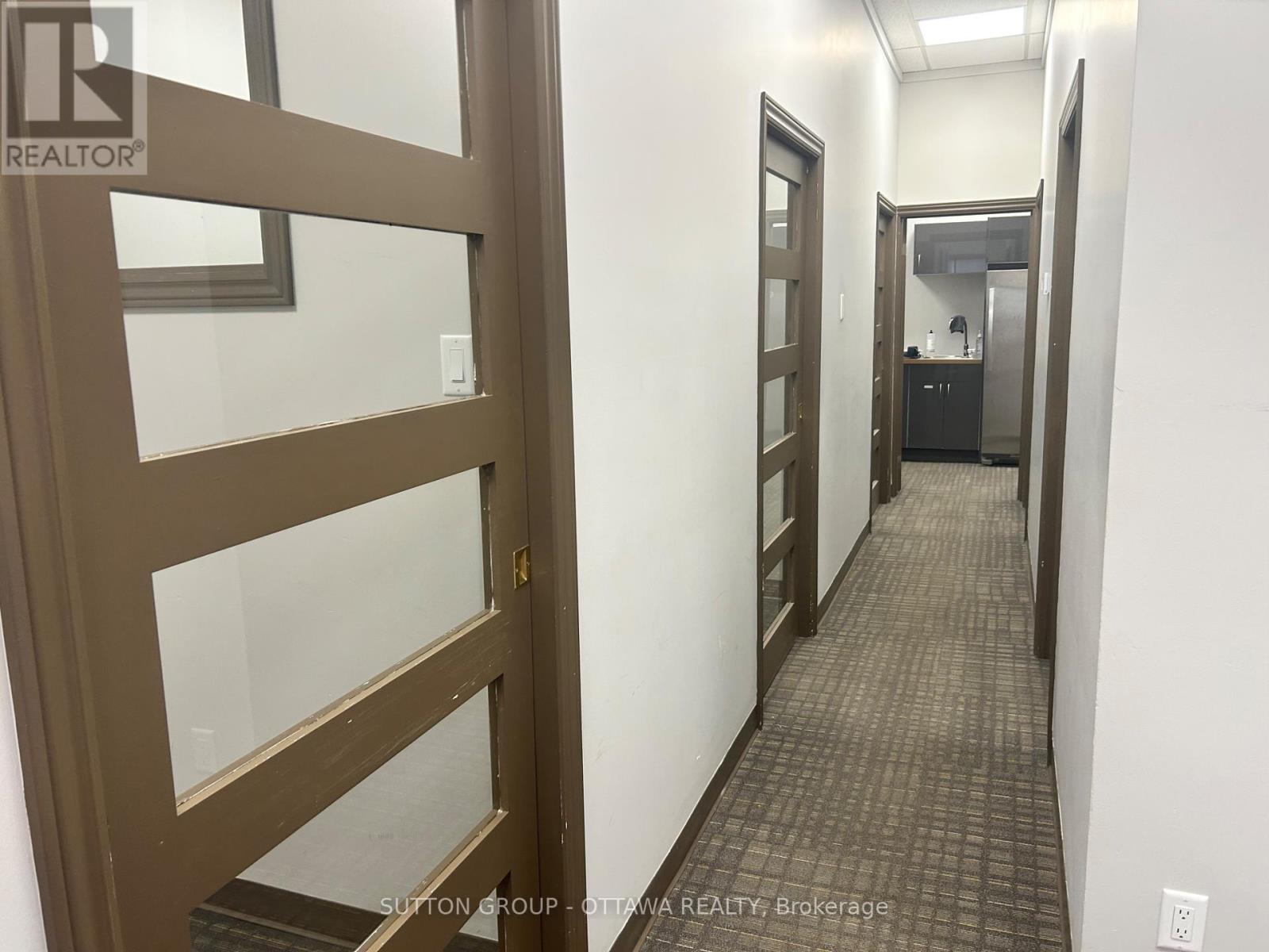 2421 St Joseph Boulevard W, Ottawa, Ontario  K1C 1A8 - Photo 7 - X12341143