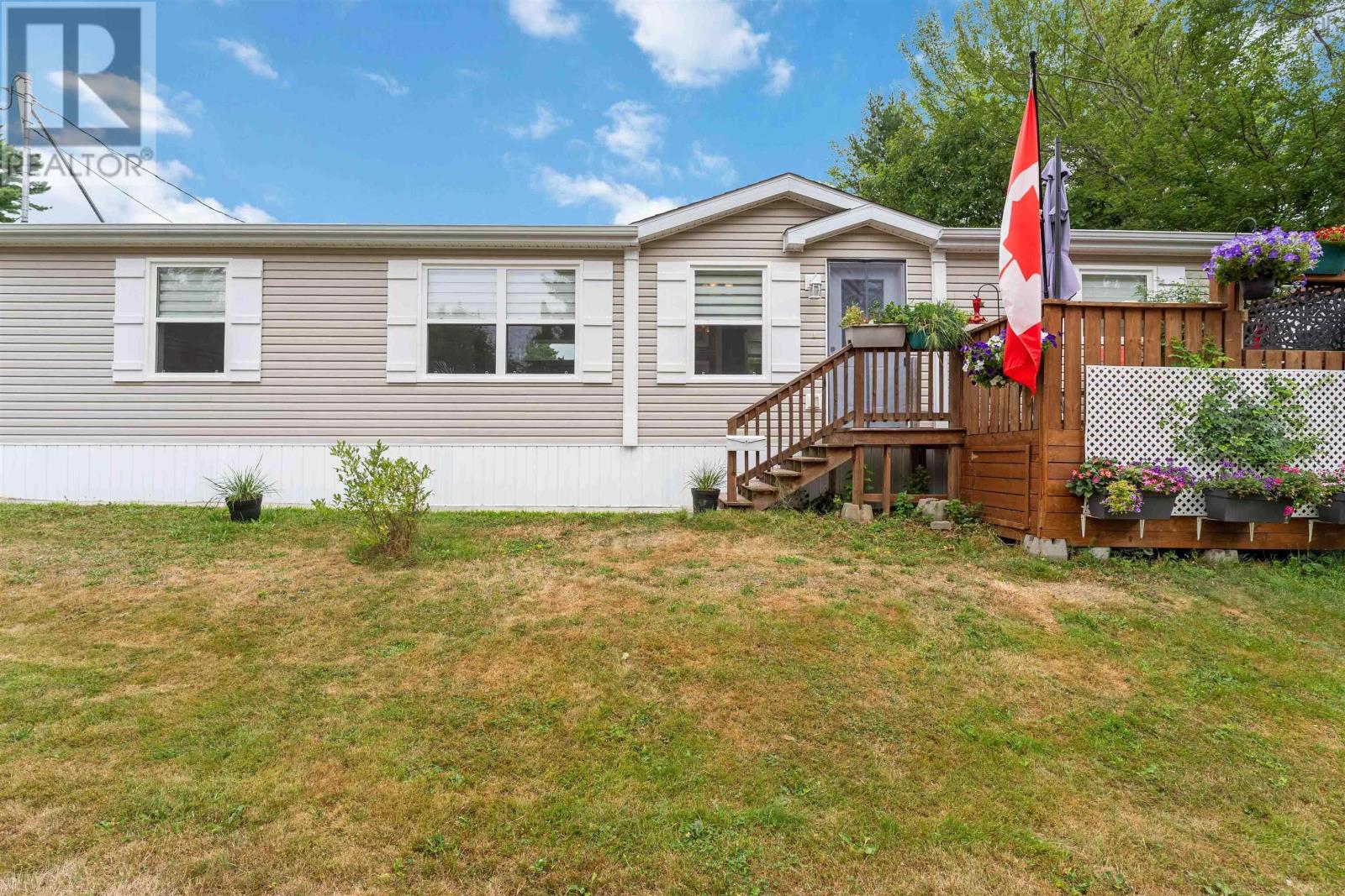 4 Patricia Drive, New Minas, Nova Scotia  B4N 5N3 - Photo 1 - 202519344