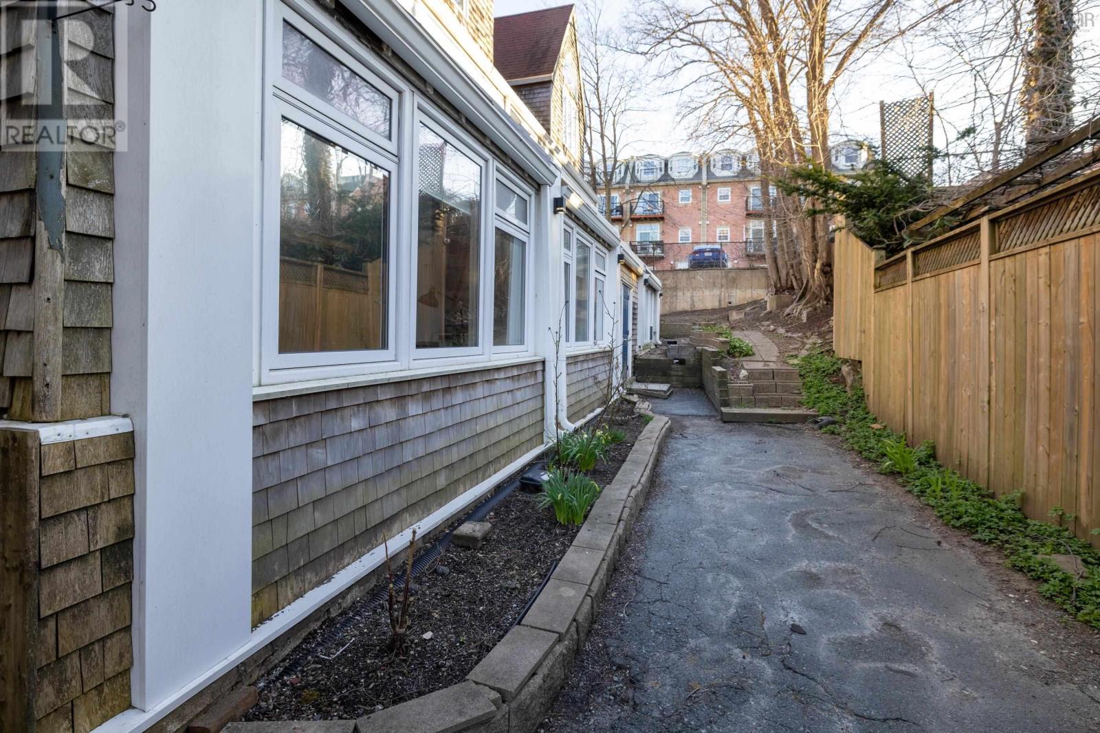 3 2128 Brunswick Street, Halifax, Nova Scotia  B3K 2Y8 - Photo 18 - 202509867