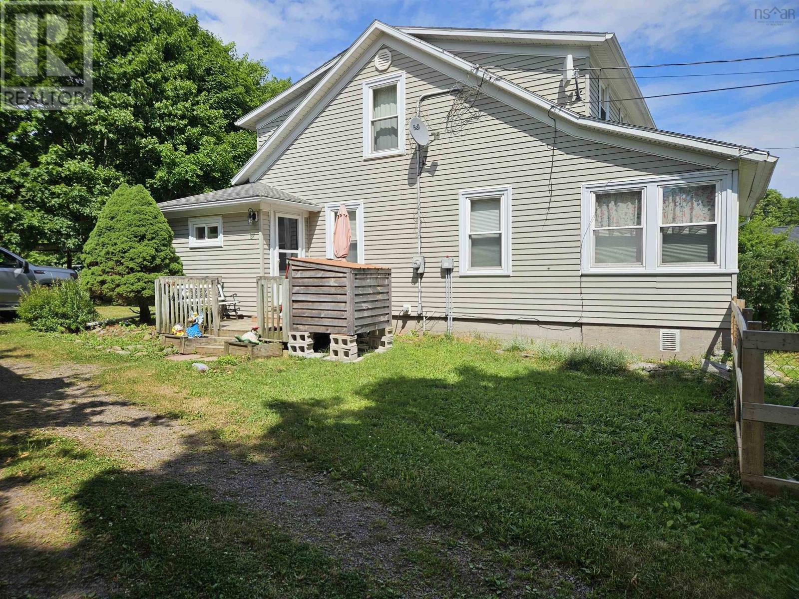 10815 Highway 2, Masstown, Nova Scotia  B0M 1G0 - Photo 2 - 202516449
