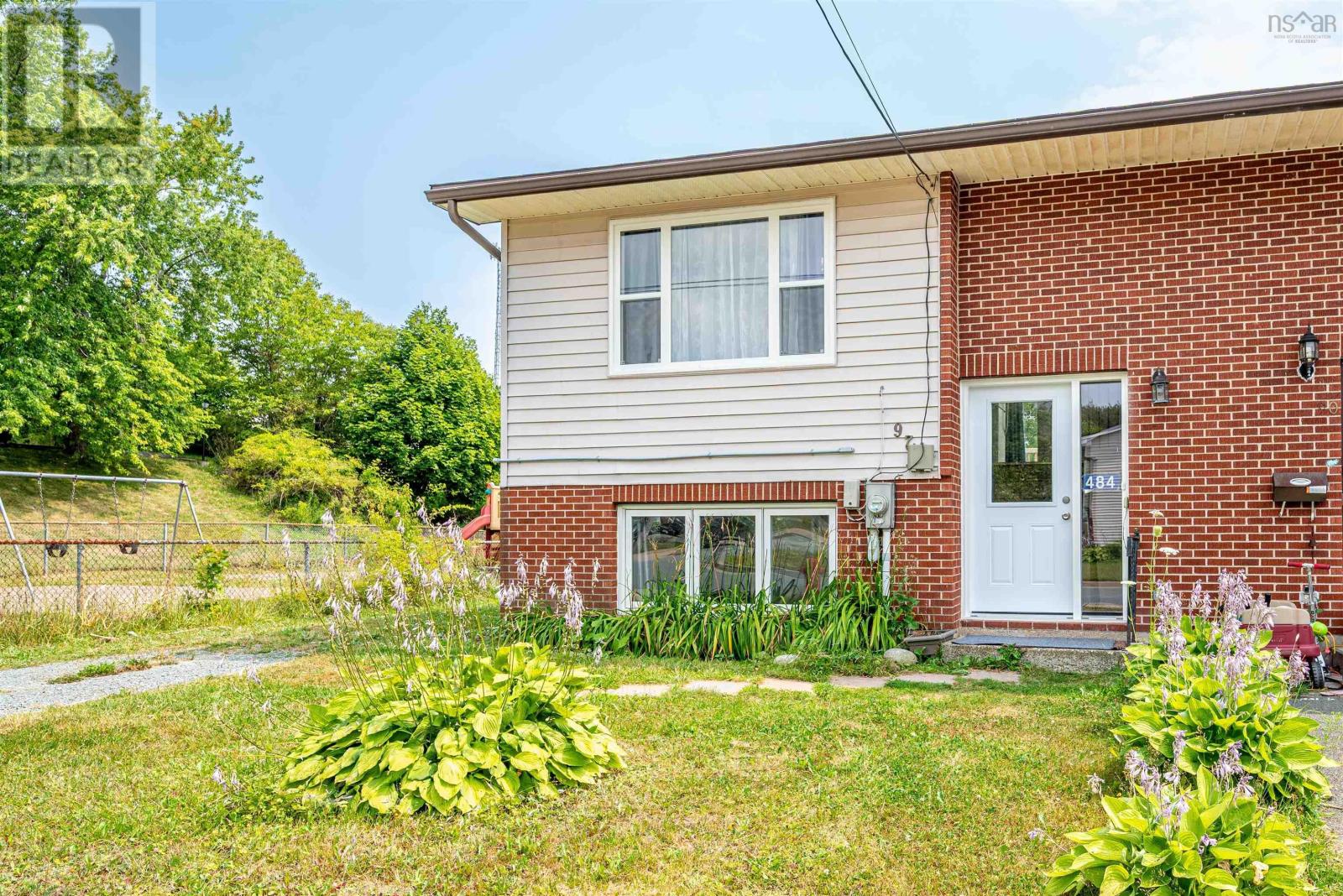 484 Renfrew Street, Dartmouth, Nova Scotia  B2Y 2M5 - Photo 2 - 202519931