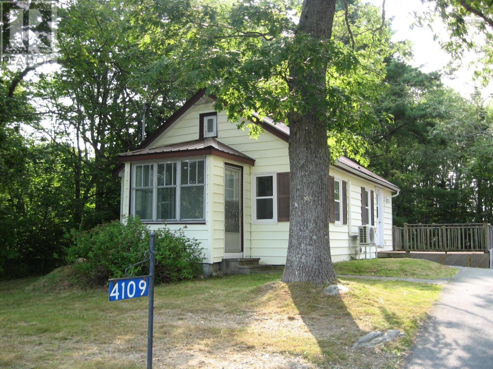 4109 Highway 3, Brooklyn, Nova Scotia  B0J 1H0 - Photo 2 - 202520119