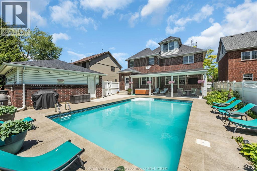 Property at 1210 MONTY AVENUE image 2