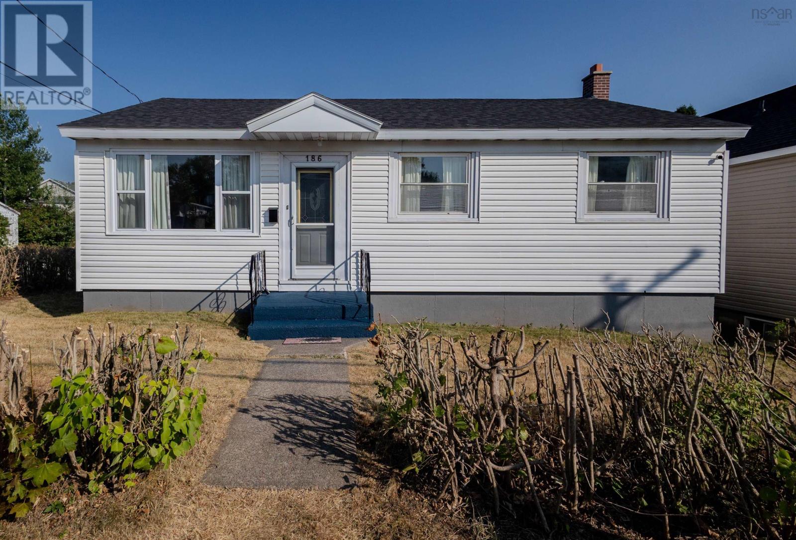 186 Cabot Street, Sydney, Nova Scotia  B1P 4E3 - Photo 1 - 202512352