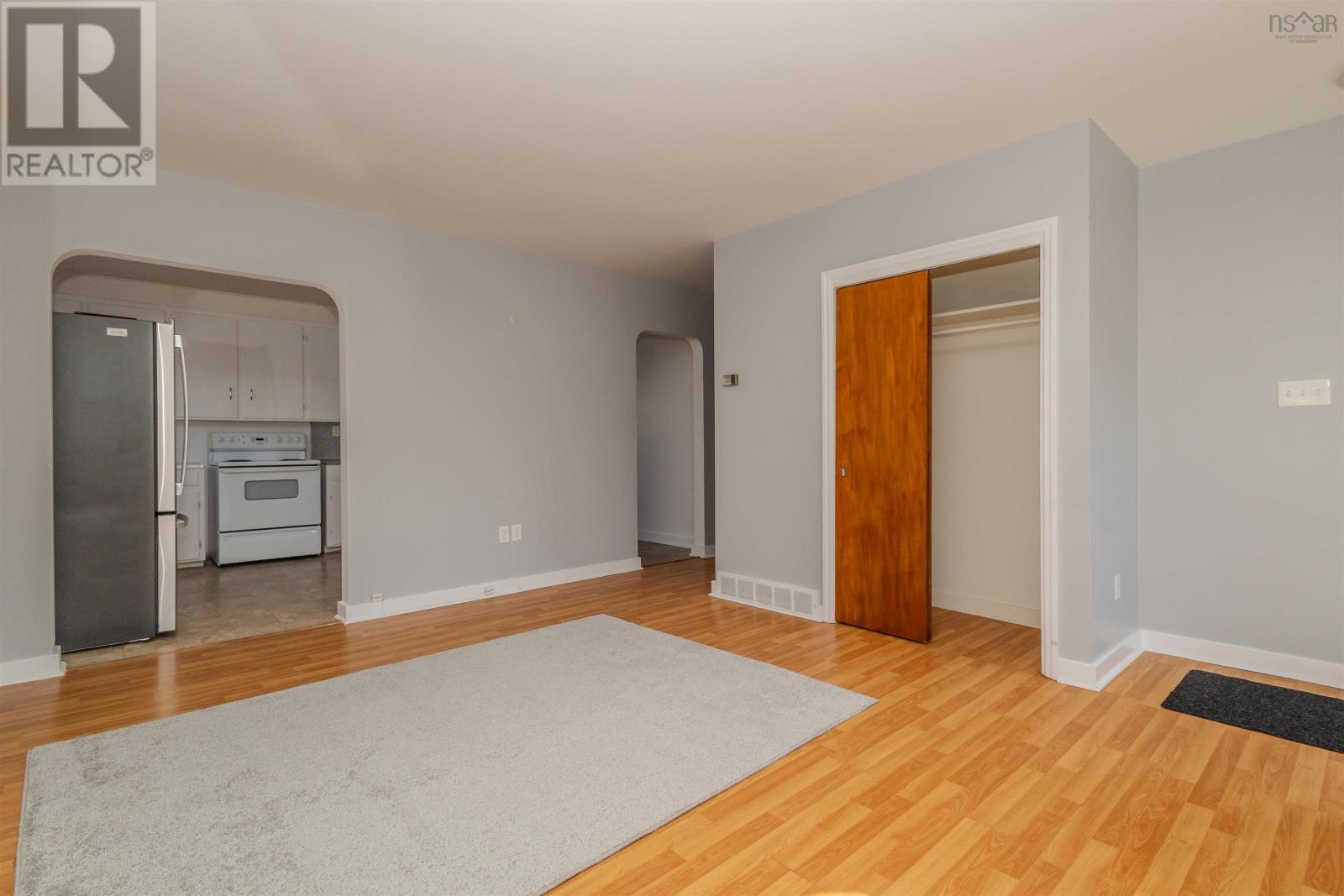 186 Cabot Street, Sydney, Nova Scotia  B1P 4E3 - Photo 9 - 202512352