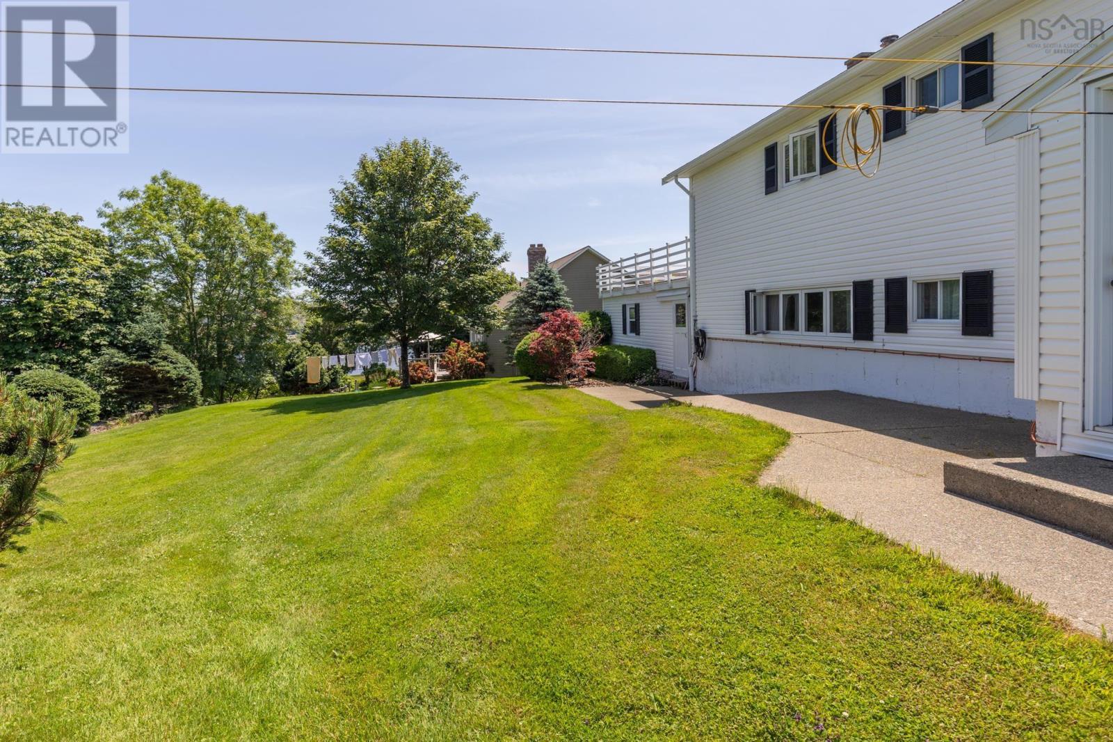 4 Harbourview Drive, Yarmouth, Nova Scotia  B5A 4C3 - Photo 8 - 202516380