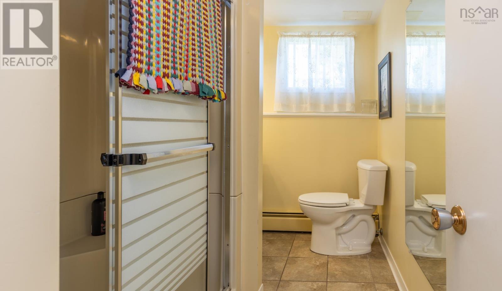 4 Harbourview Drive, Yarmouth, Nova Scotia  B5A 4C3 - Photo 37 - 202516380