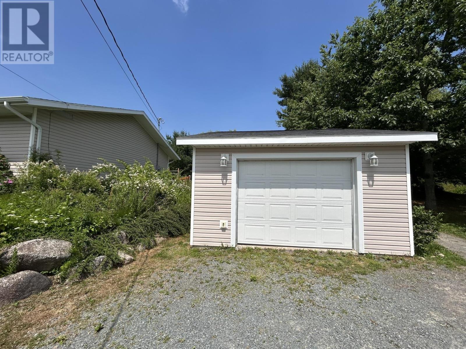 13697 Highway 1, Hants Border, Nova Scotia  B0P 1P0 - Photo 17 - 202516875