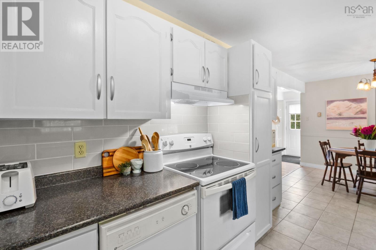 8 Gabriel Road, Falmouth, Nova Scotia  B0P 1L0 - Photo 12 - 202520417