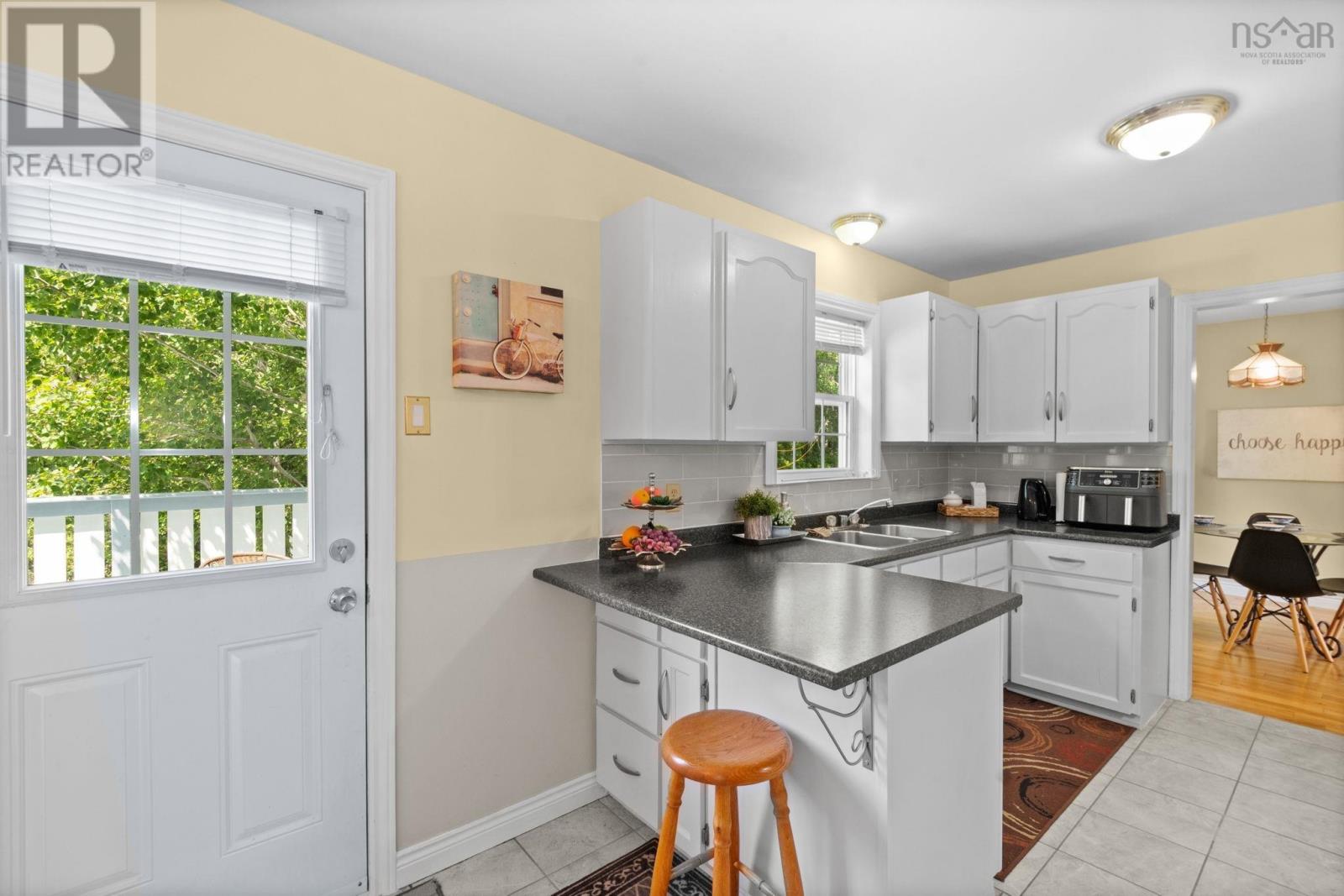 8 Gabriel Road, Falmouth, Nova Scotia  B0P 1L0 - Photo 9 - 202520417