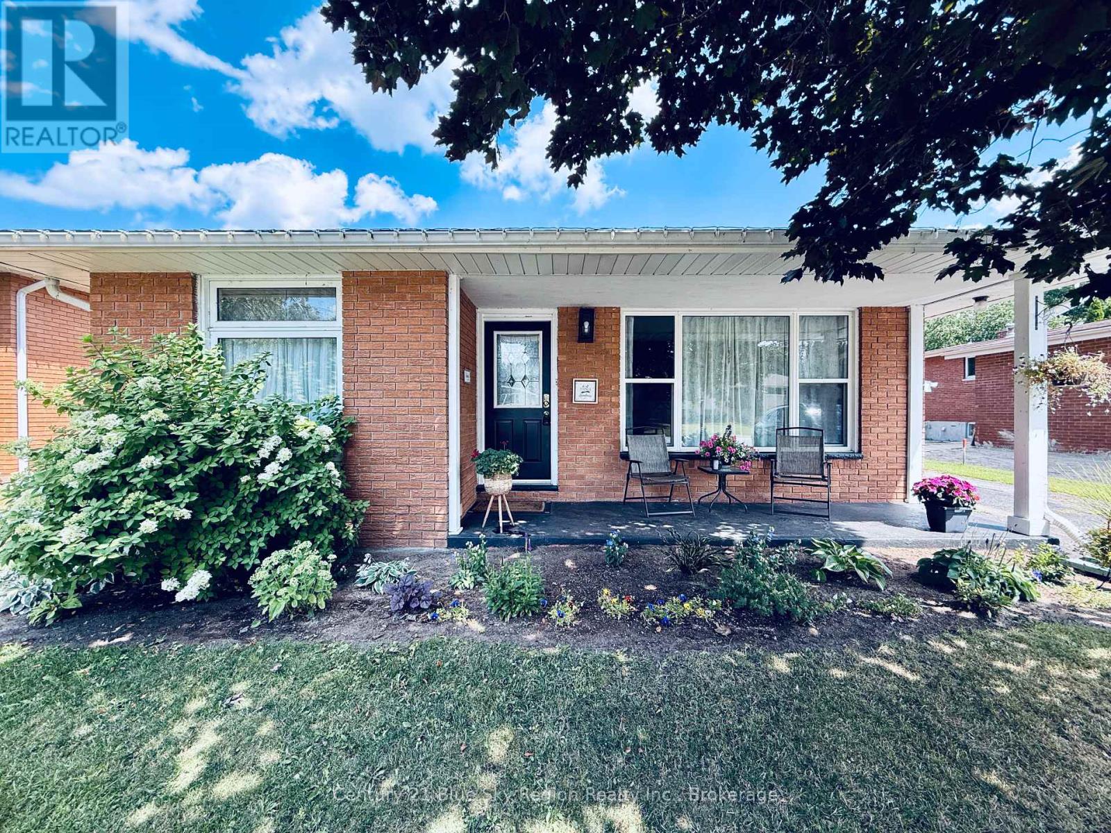 Property at 14 MARSHALL PARK DRIVE image 1