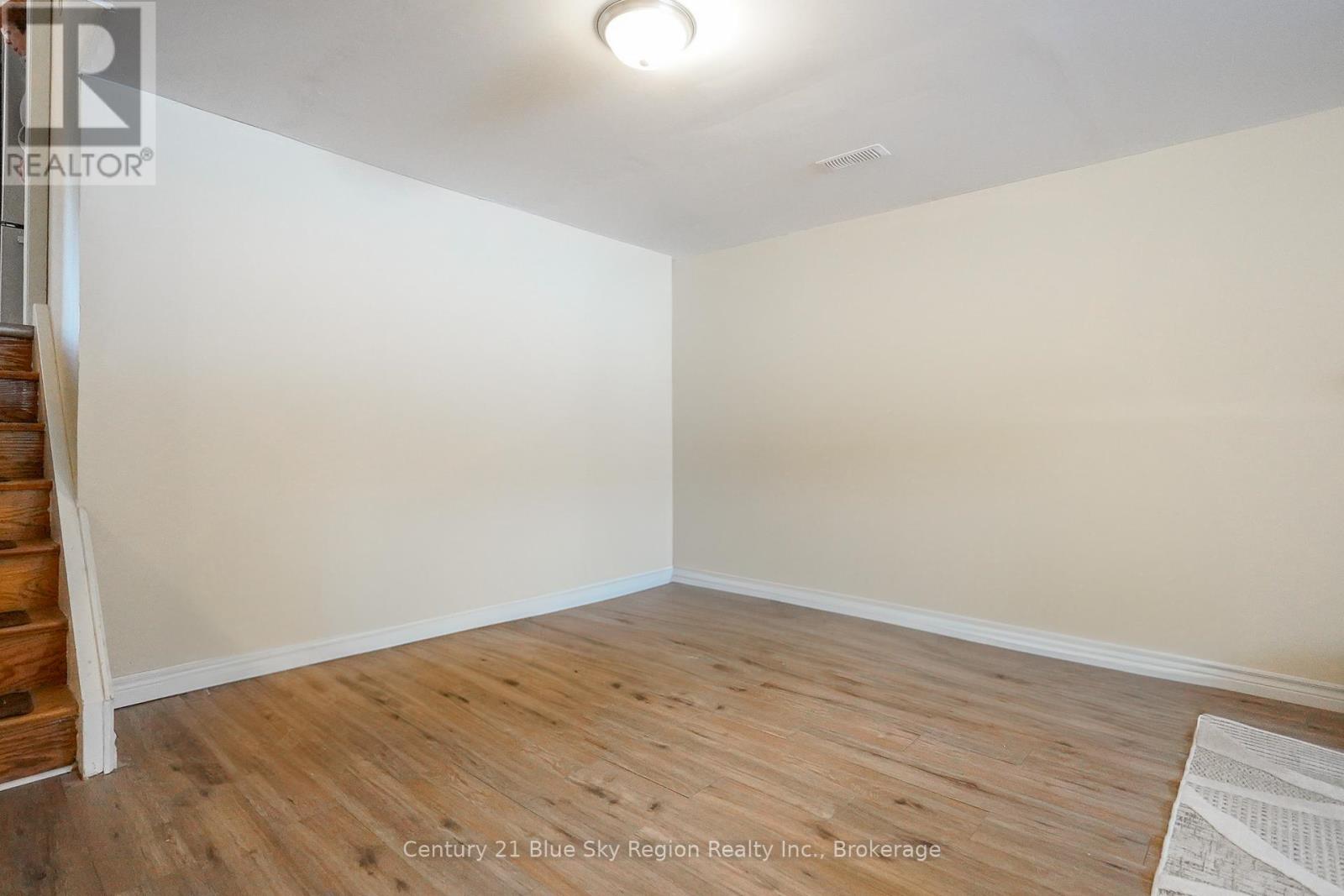 14 Marshall Park Drive, North Bay, Ontario  P1A 2N9 - Photo 32 - X12341234