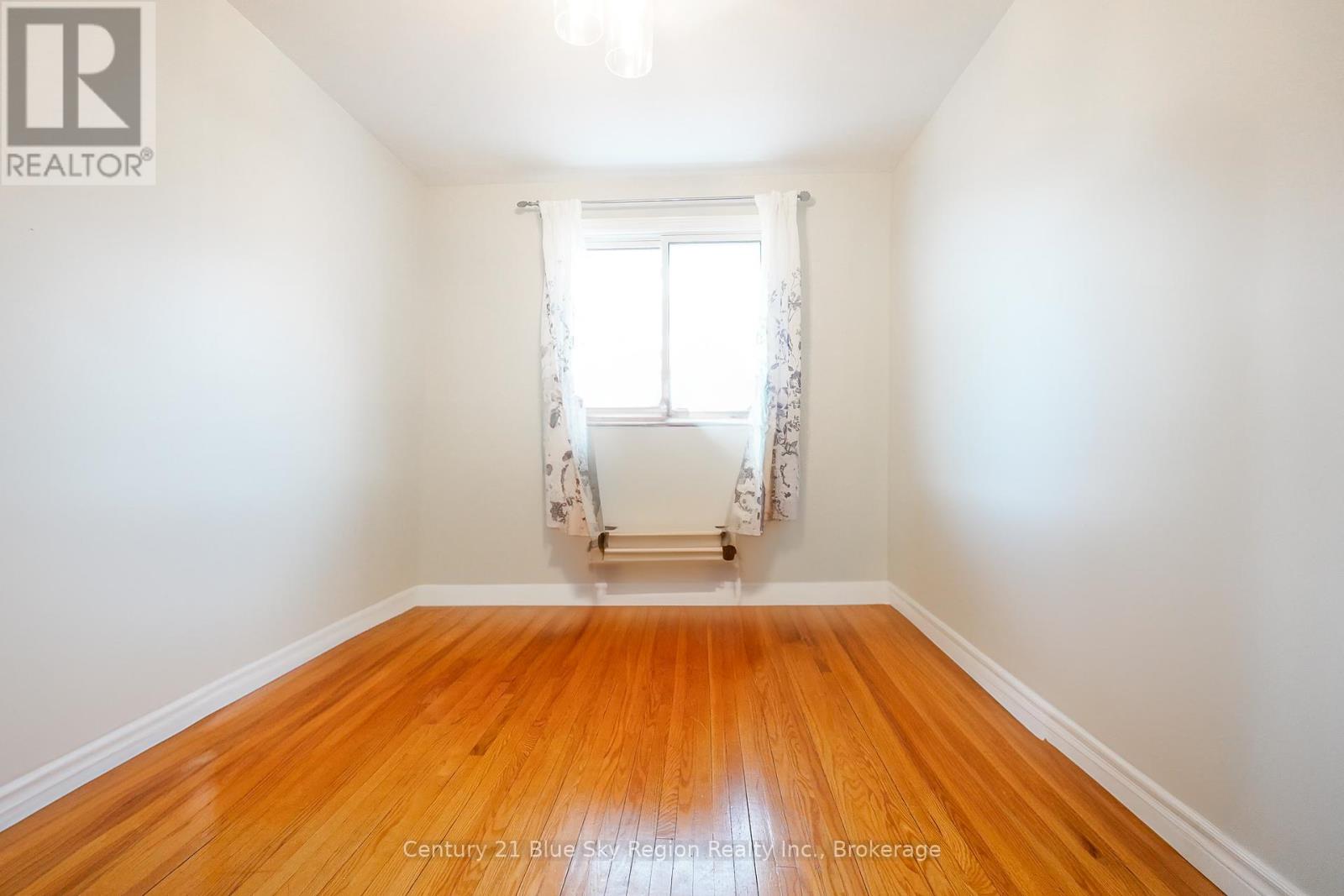 14 Marshall Park Drive, North Bay, Ontario  P1A 2N9 - Photo 37 - X12341234