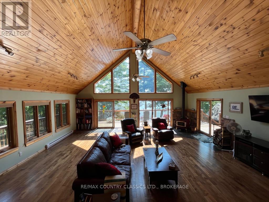 1200 South Pinnacle Point Lane, Frontenac, Ontario  K0H 1B0 - Photo 11 - X12341246