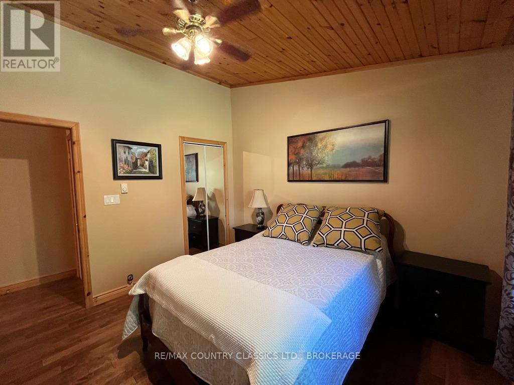 1200 South Pinnacle Point Lane, Frontenac, Ontario  K0H 1B0 - Photo 27 - X12341246