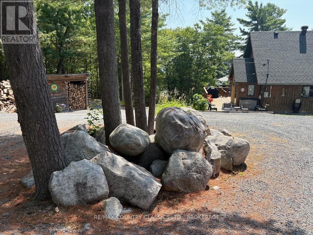 1200 South Pinnacle Point Lane, Frontenac, Ontario  K0H 1B0 - Photo 34 - X12341246
