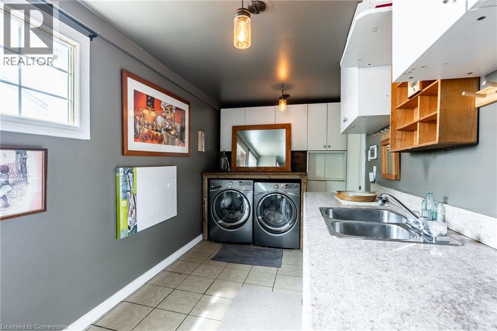 954 Beach Boulevard, Hamilton, Ontario  L8H 6Z4 - Photo 10 - 40755593