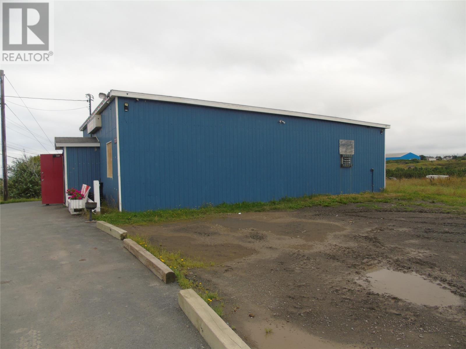 77 West Mines Road, Bell Island, Newfoundland & Labrador   - Photo 2 - 1289016