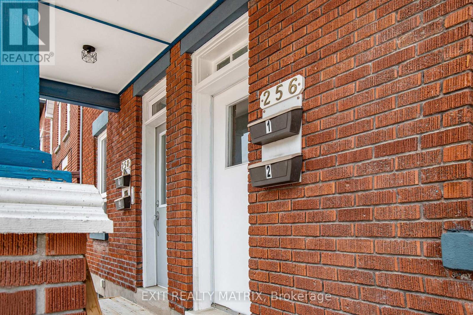 2 - 256 Park Street, Ottawa, Ontario  K1L 7G8 - Photo 3 - X12341250