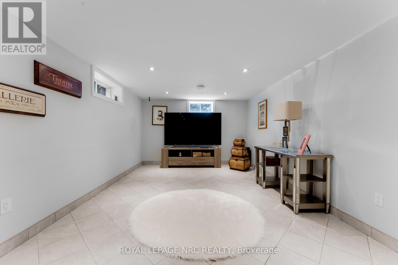 2435 Dorchester Road, Niagara Falls, Ontario  L2J 2Y9 - Photo 35 - X12341218