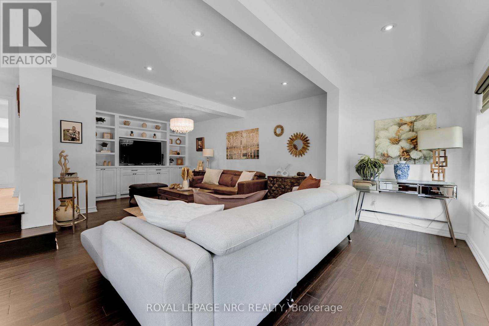 Property at 2435 DORCHESTER ROAD image 5