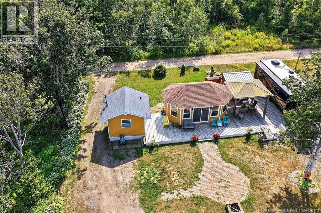 6 de la Plage Street, Grand-Barachois, New Brunswick