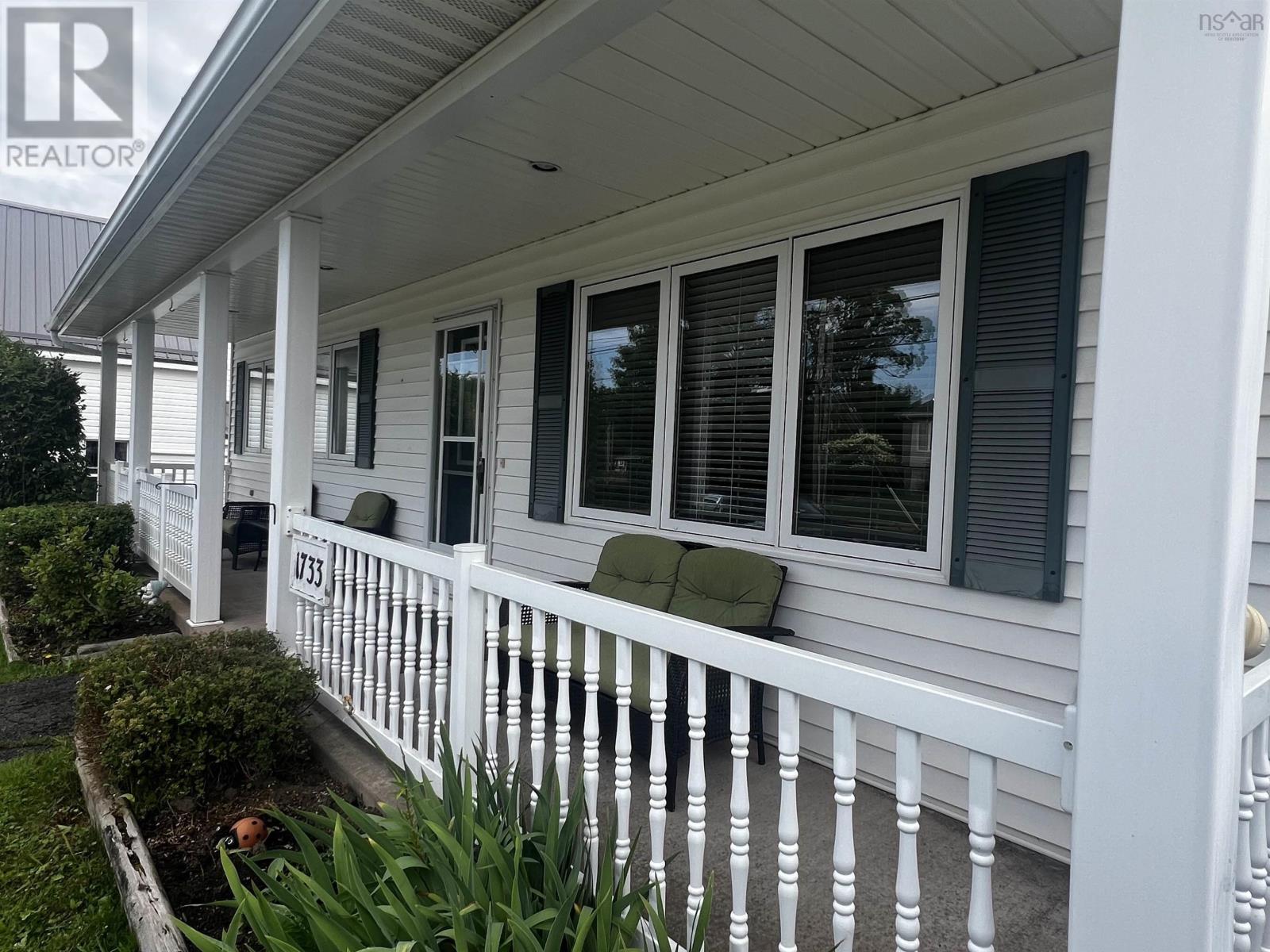 Property at 1733 North Main Street image 5