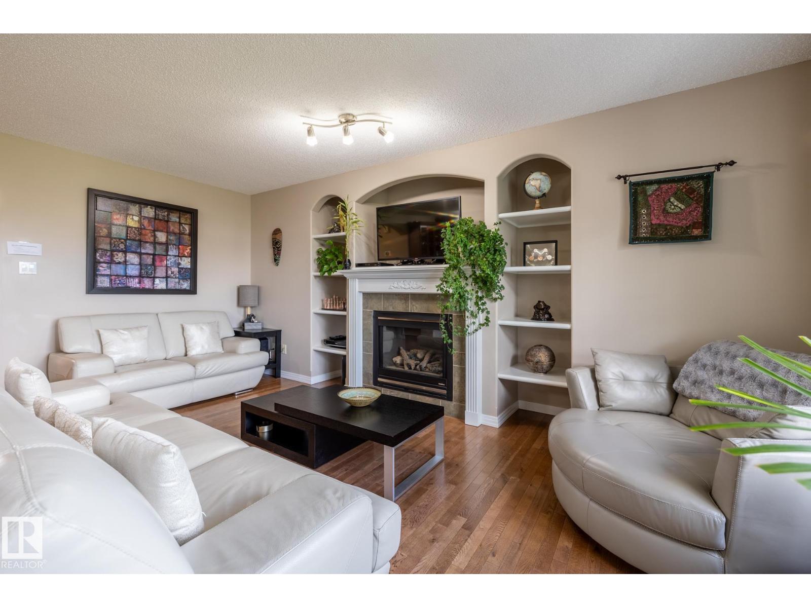 8214 6 Av Sw, Edmonton, Alberta  T6X 1L6 - Photo 8 - E4452648