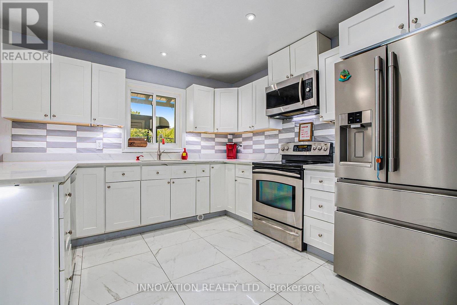 7 Berton Place, Ottawa, Ontario  K2L 3R7 - Photo 7 - X12341290