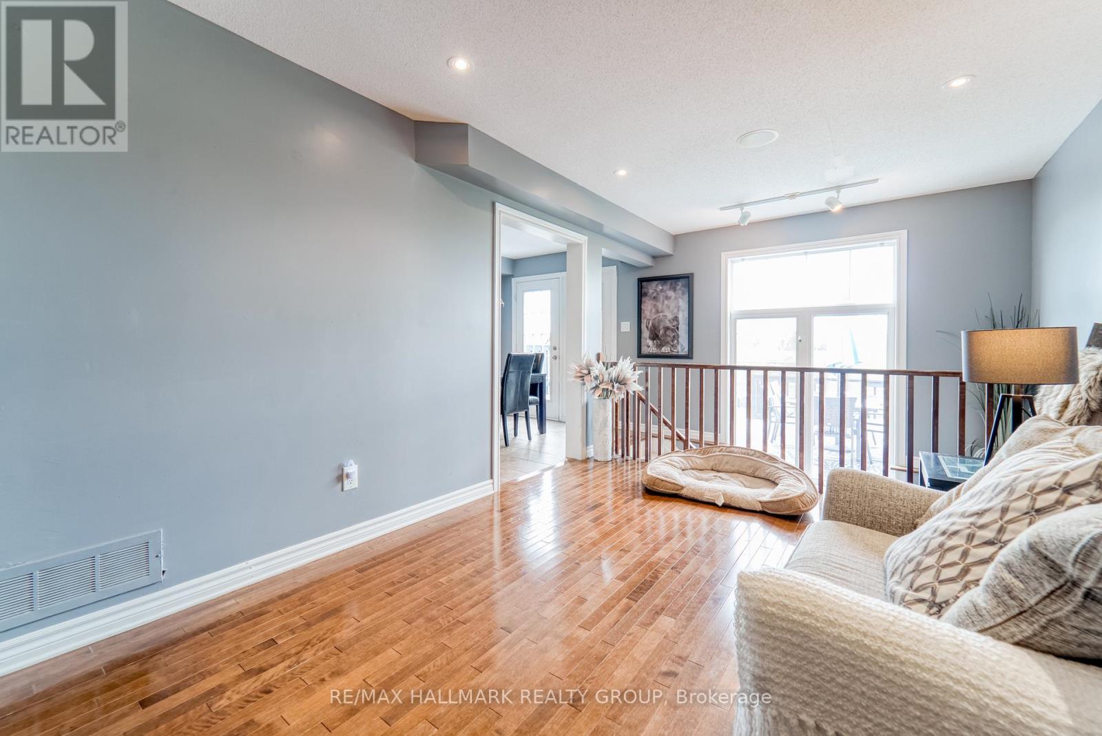 228 Eye Bright Crescent, Ottawa, Ontario  K1V 2K6 - Photo 10 - X12341319