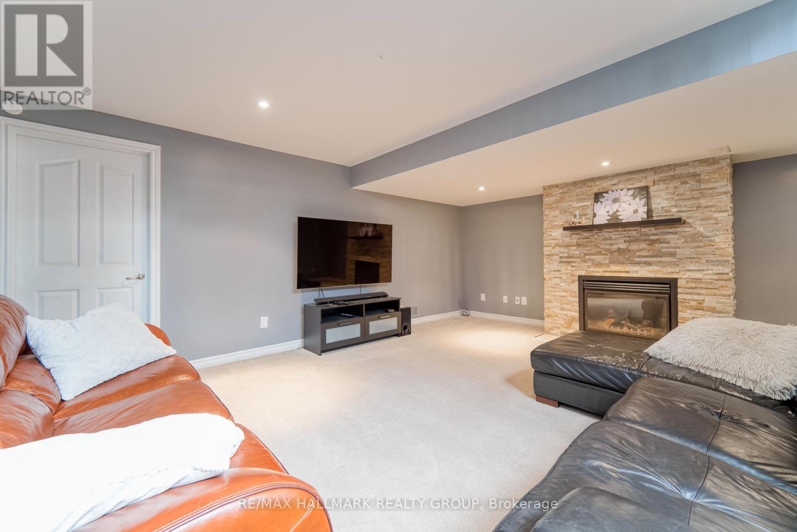 228 Eye Bright Crescent, Ottawa, Ontario  K1V 2K6 - Photo 27 - X12341319
