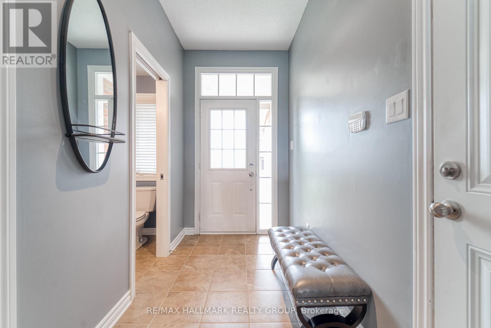 228 Eye Bright Crescent, Ottawa, Ontario  K1V 2K6 - Photo 3 - X12341319
