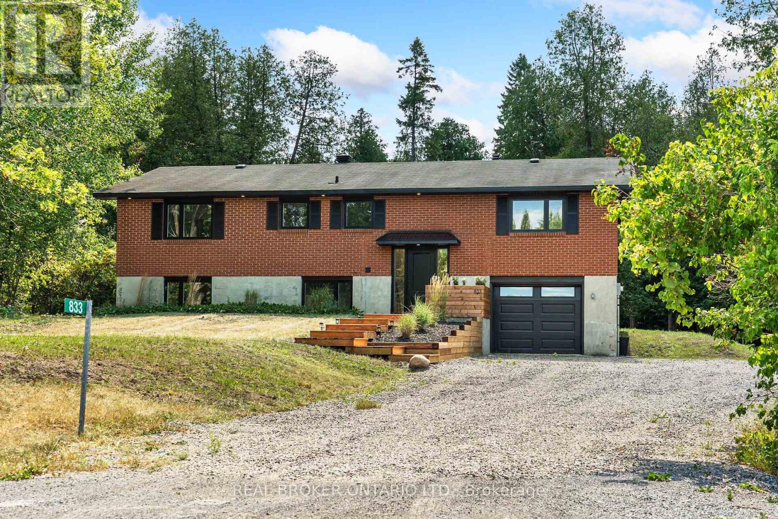 Property at 833 BEAVERTAIL ROAD image 1