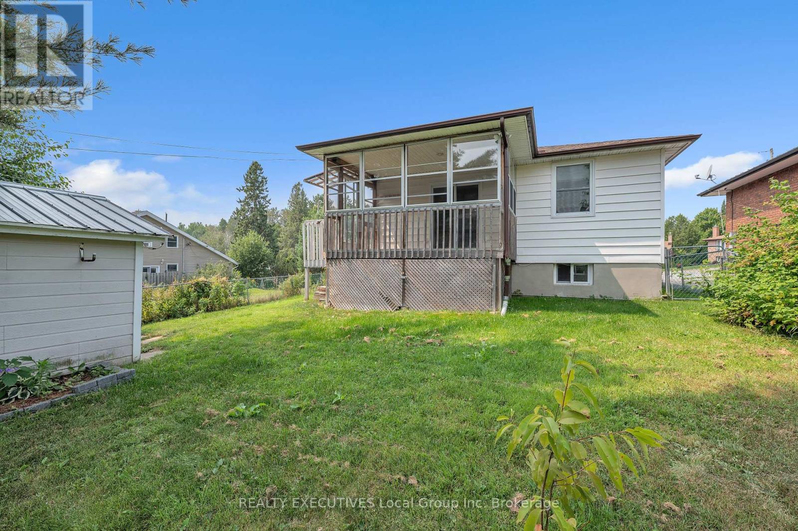 Property at 782 LAURENTIAN AVENUE E image 2