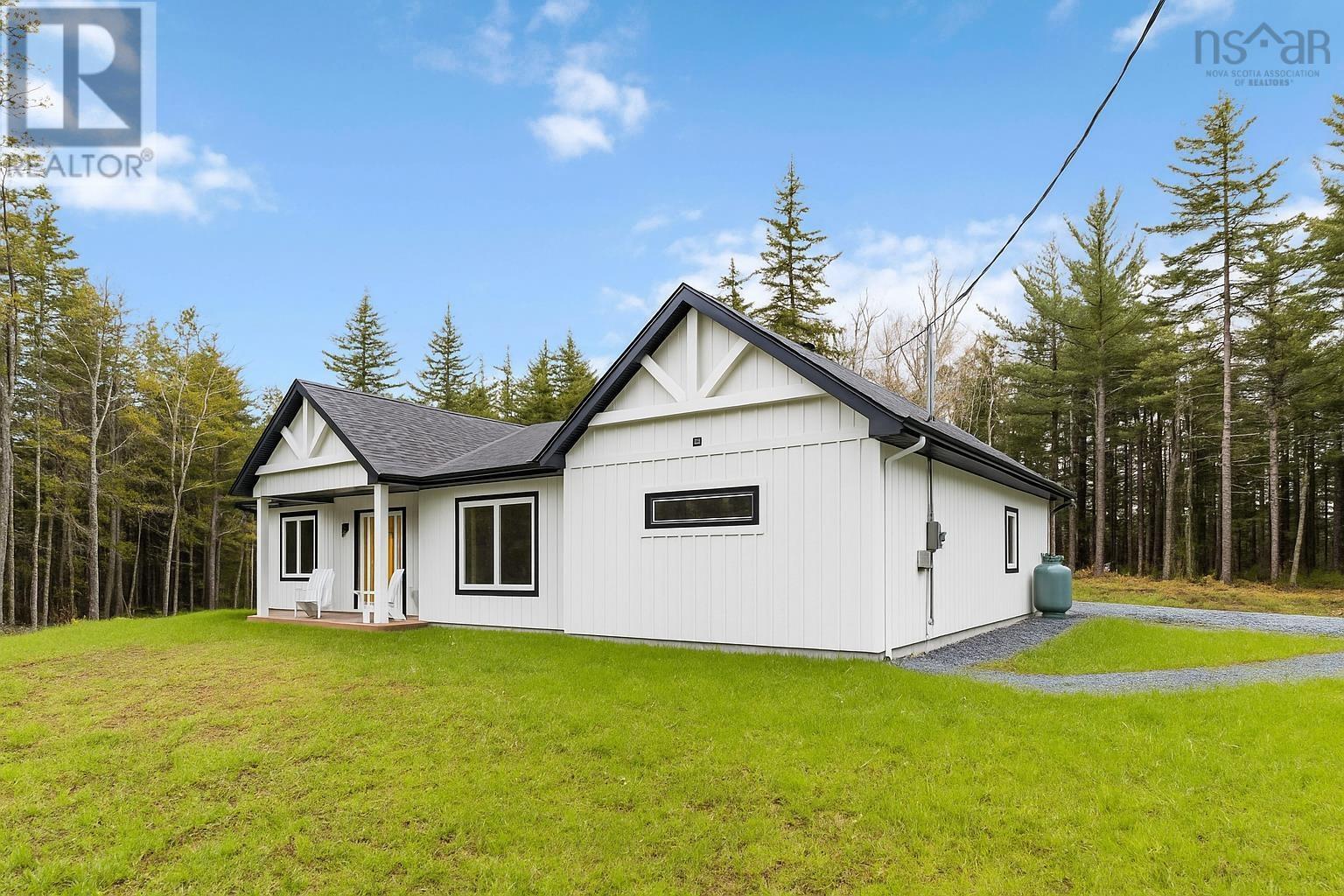 6293 Highway 331, Petite Rivière, Nova Scotia  B4V 5Y9 - Photo 3 - 202512086