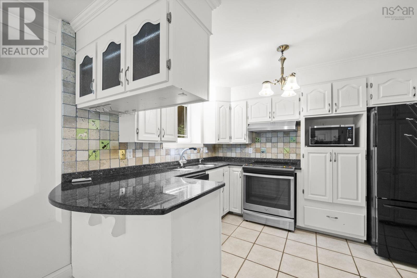 333/335 Kings Road, Wellington, Nova Scotia  B2T 1A2 - Photo 12 - 202516599