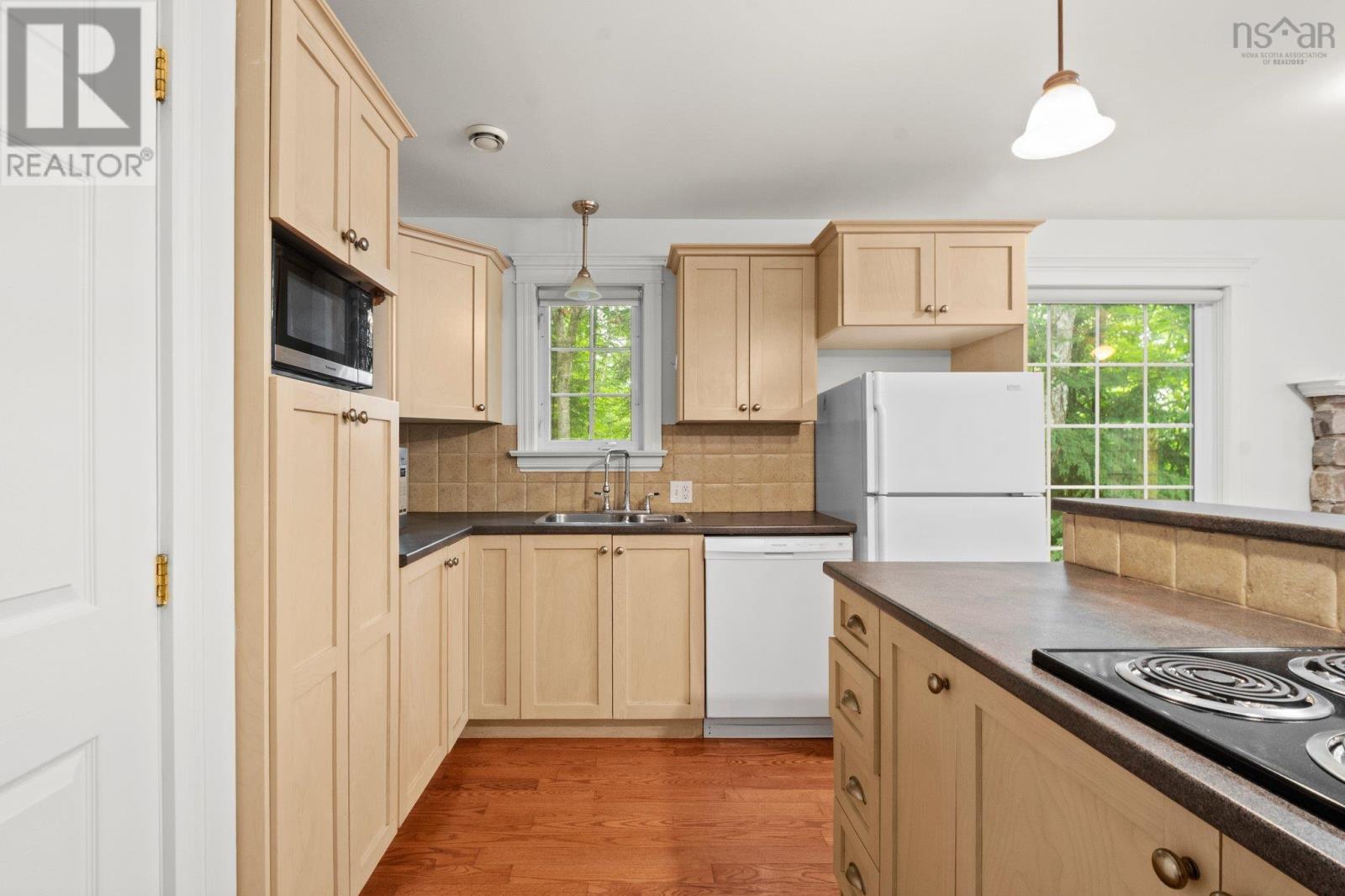 333/335 Kings Road, Wellington, Nova Scotia  B2T 1A2 - Photo 30 - 202516599