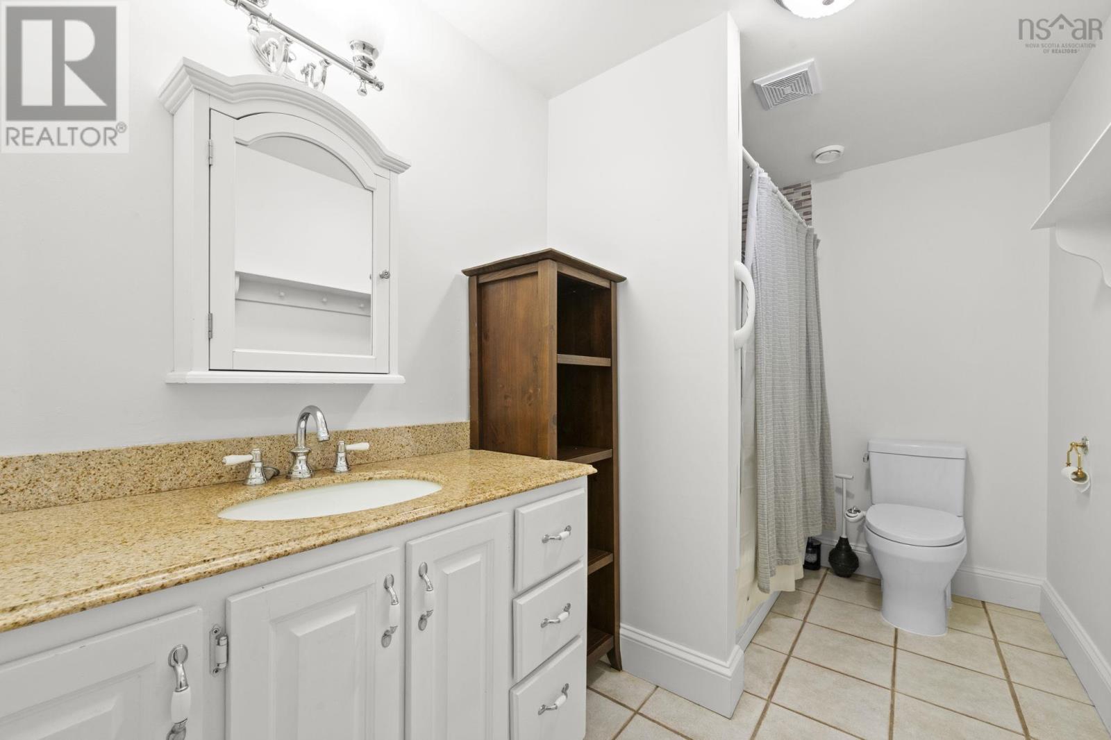 333/335 Kings Road, Wellington, Nova Scotia  B2T 1A2 - Photo 9 - 202516599