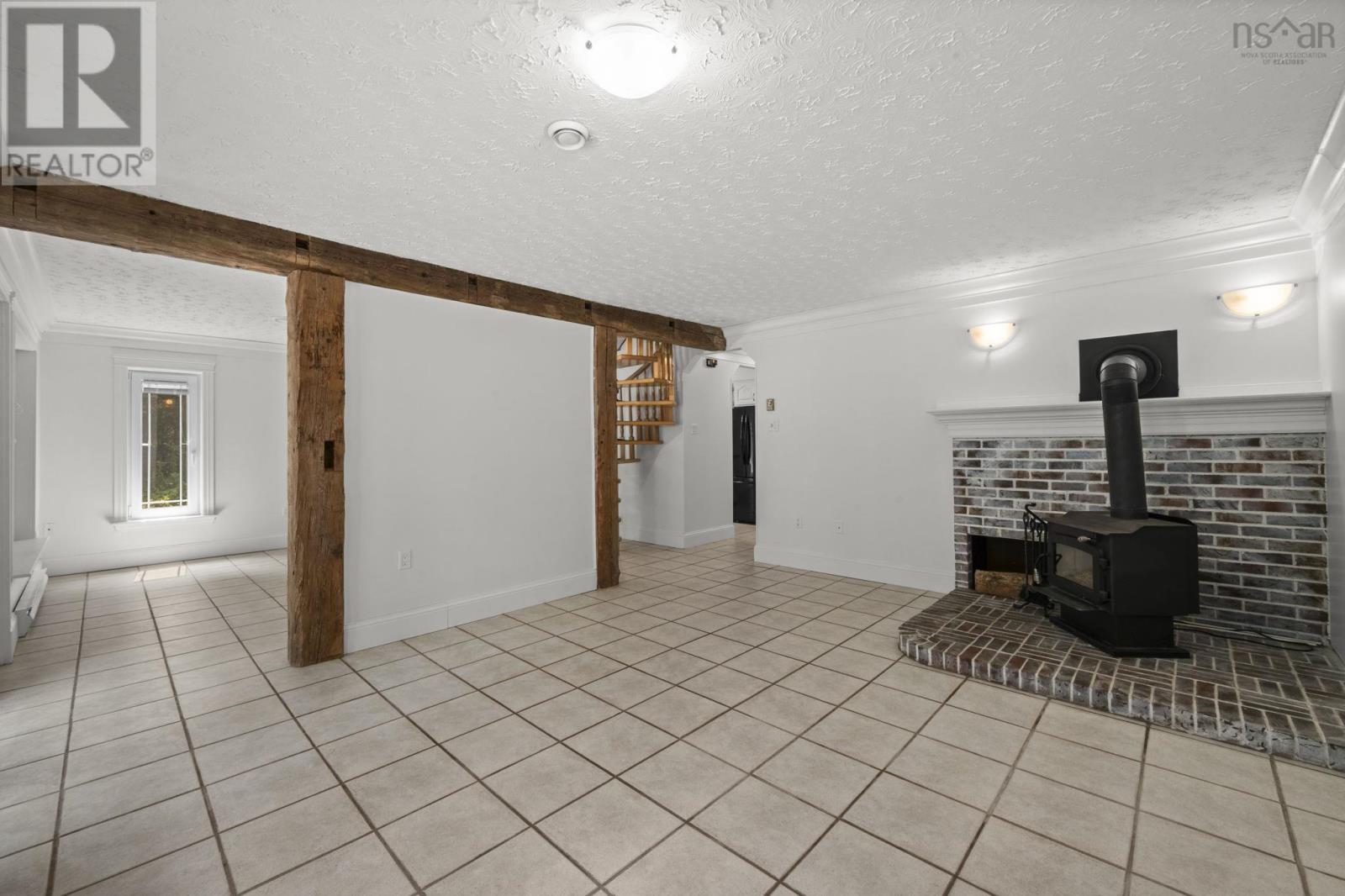 333/335 Kings Road, Wellington, Nova Scotia  B2T 1A2 - Photo 7 - 202516599