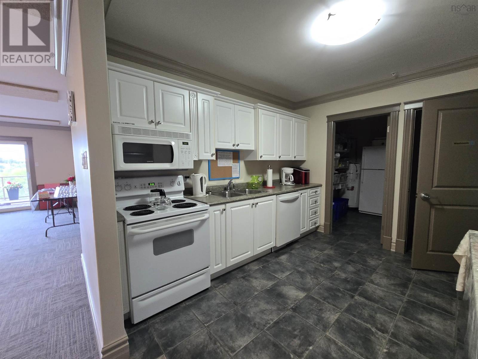 607 77 Russell Lake Drive, Dartmouth, Nova Scotia  B2W 6R8 - Photo 35 - 202520433