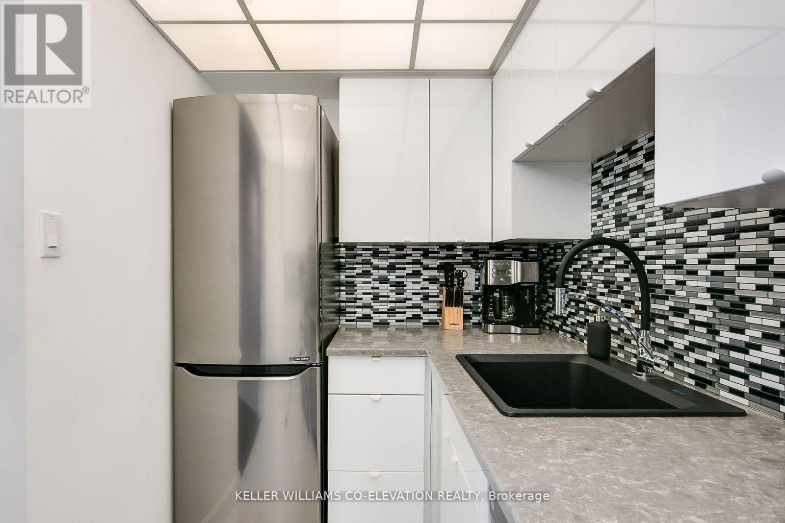 1506 - 40 Scollard Street S, Toronto, Ontario  M5R 3S1 - Photo 16 - C12340974