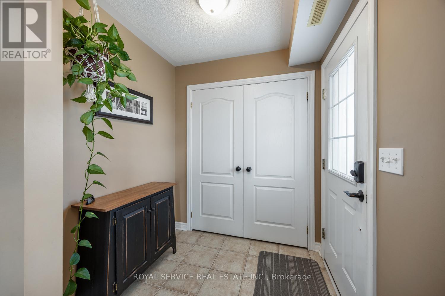 Property at 301 - 235 RUTTAN TERRACE image 5