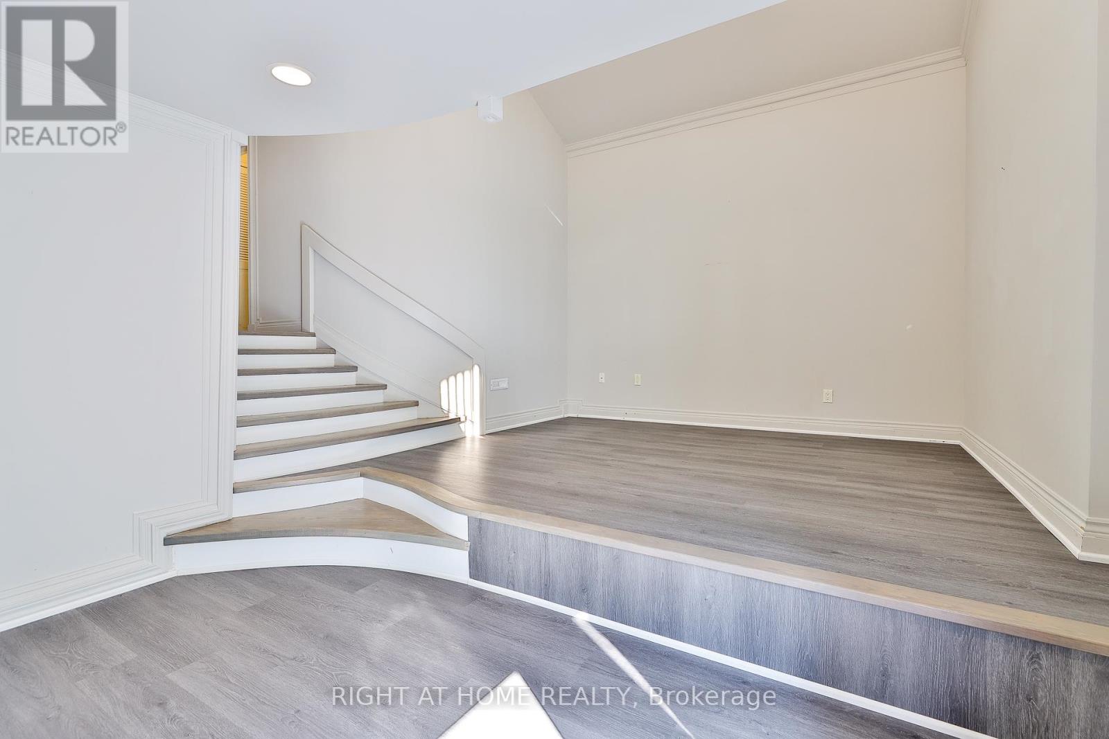 1901 Spruce Hill Road, Pickering, Ontario  L1V 1S6 - Photo 21 - E12341083