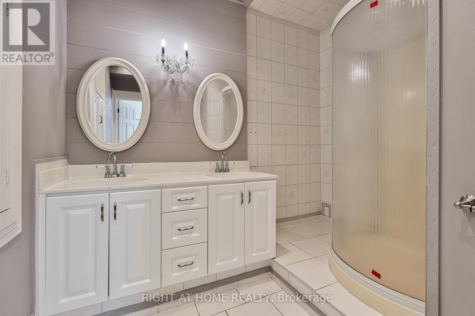 1901 Spruce Hill Road, Pickering, Ontario  L1V 1S6 - Photo 38 - E12341083