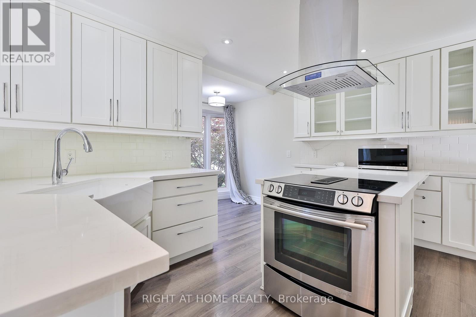 1901 Spruce Hill Road, Pickering, Ontario  L1V 1S6 - Photo 9 - E12341083