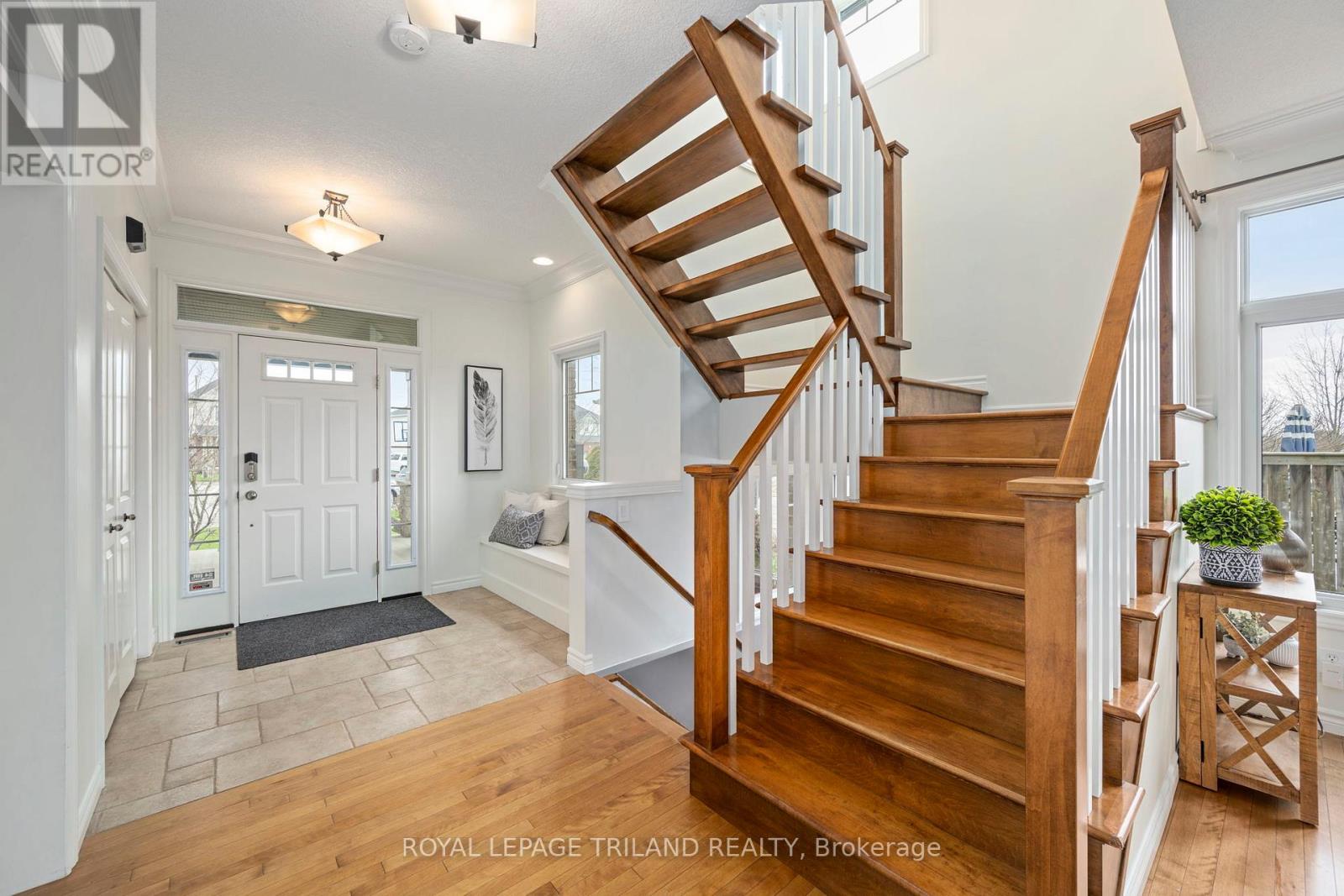 19 Chamberlain Court, St. Thomas, Ontario  N5R 0A4 - Photo 11 - X12224970