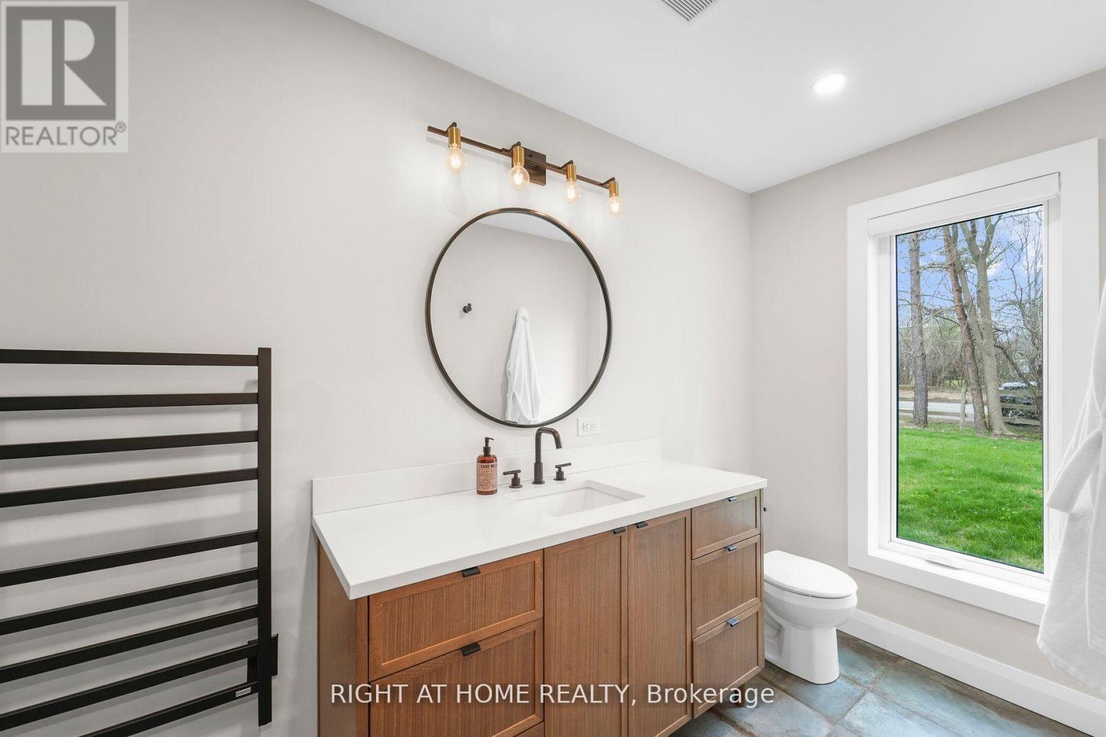 17083 Warden Avenue, Whitchurch-Stouffville, Ontario  L4A 2W1 - Photo 13 - N12341048