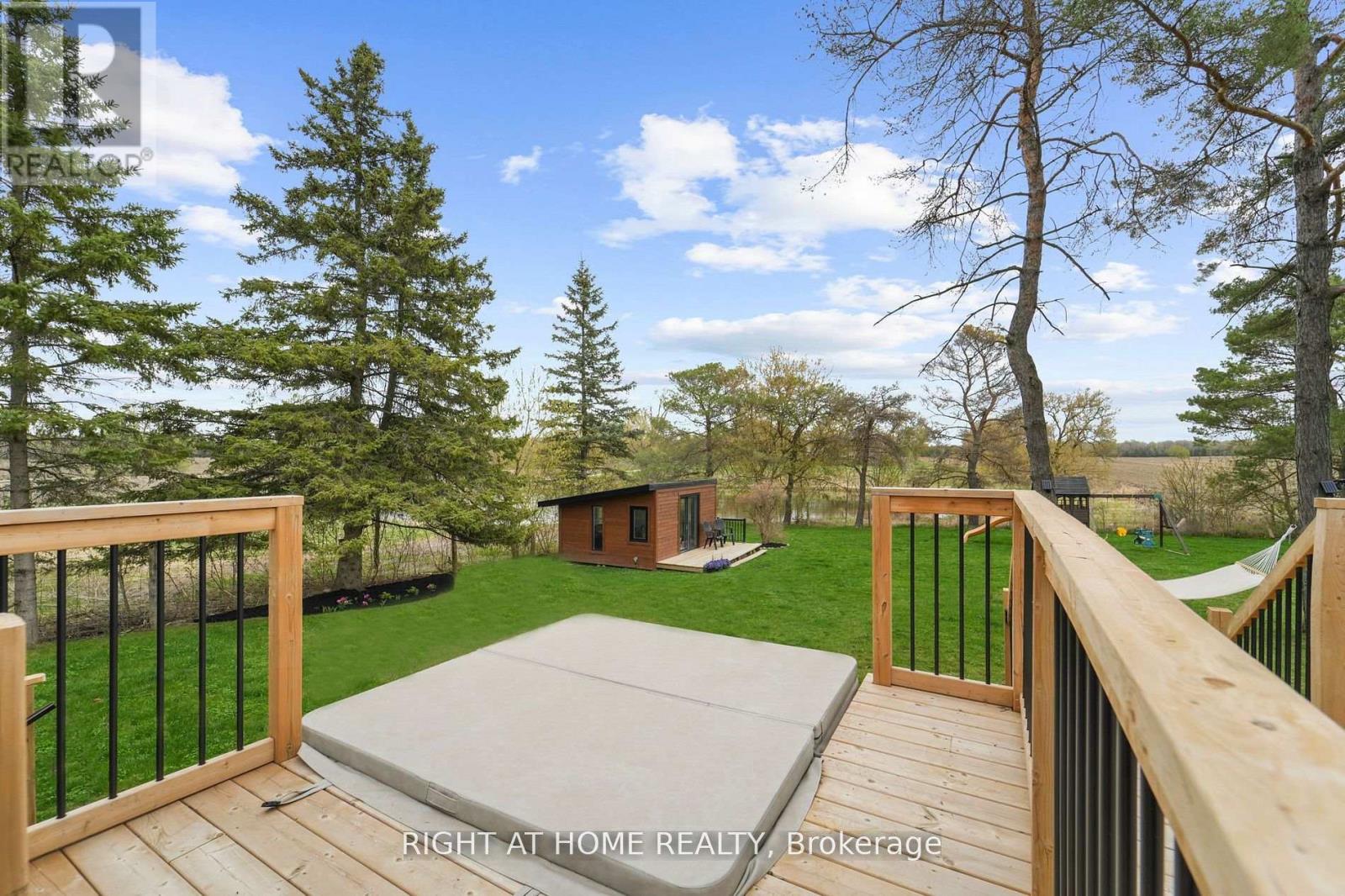17083 Warden Avenue, Whitchurch-Stouffville, Ontario  L4A 2W1 - Photo 25 - N12341048