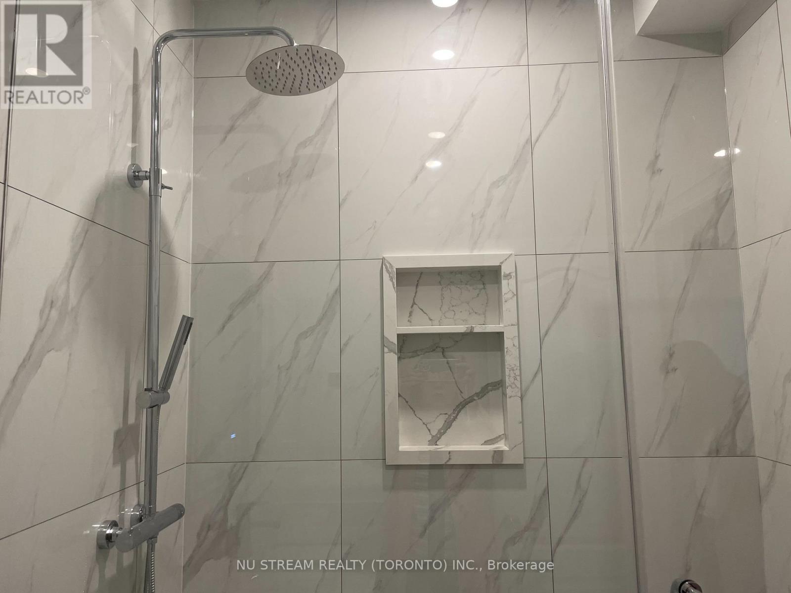 Lower - 10 Drizzel Crescent, Richmond Hill, Ontario  L4E 1G7 - Photo 10 - N12341153