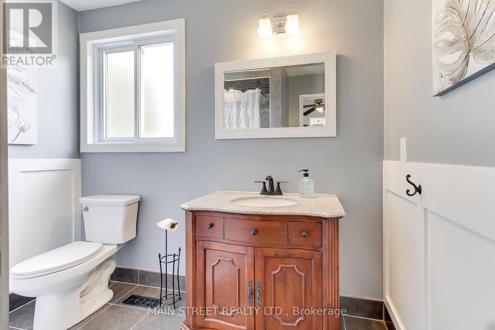 124 Lee Avenue, Bradford West Gwillimbury, Ontario  L3Z 1A9 - Photo 21 - N12341222